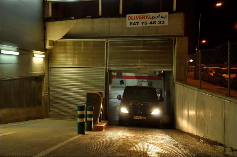 Oliveral Parking